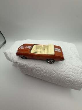 1998 Hot Wheels 1970 Chevelle SS Convertible Diecast Car Metallic Orange